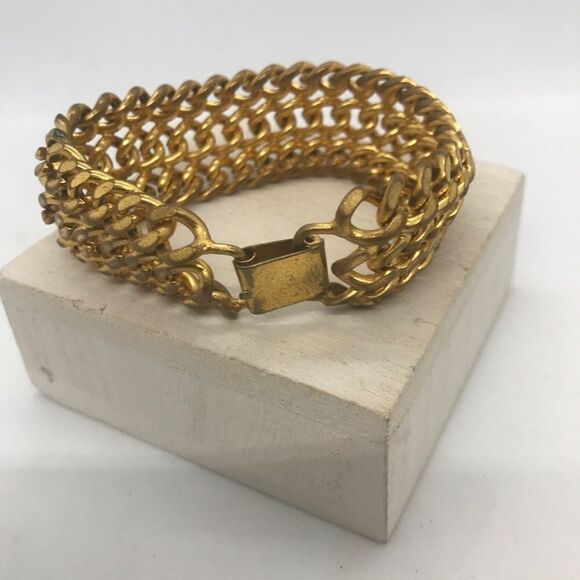 Chunky Gold Chain Statement Bracelet Vintage 1960s Jewelry - Picture 15 of 16